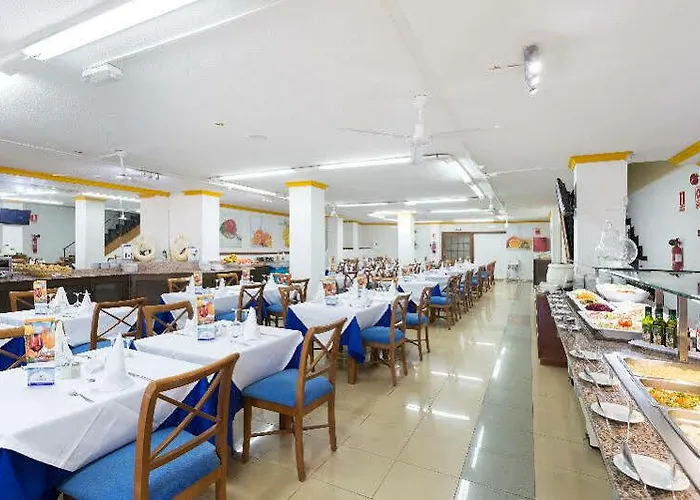 Globales Acuario מלון 2*